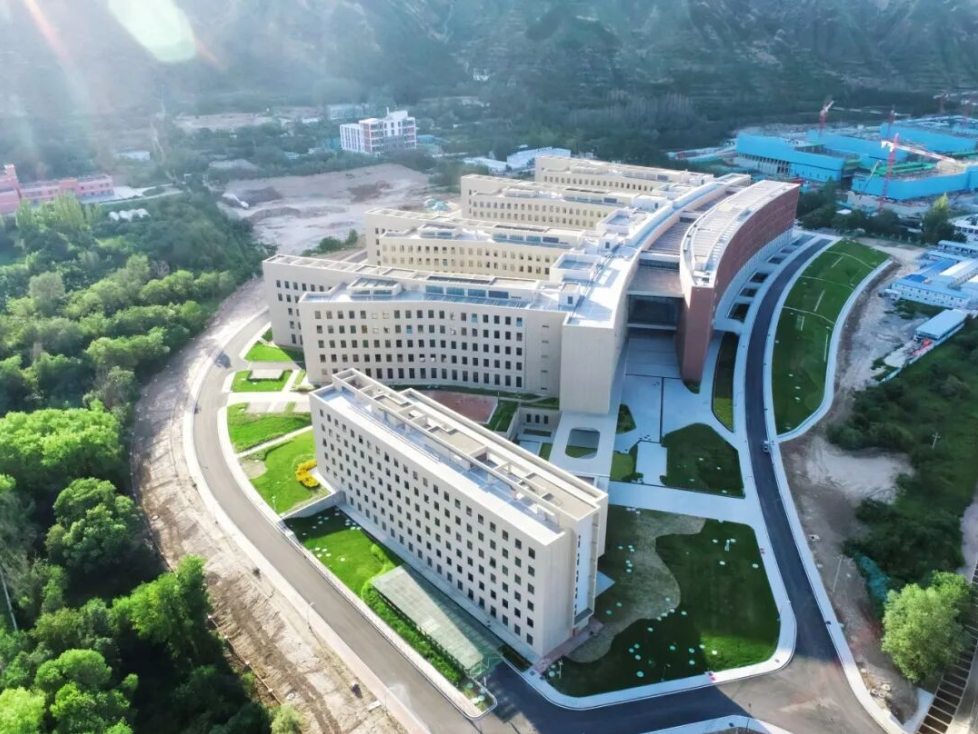 大学校园新闻范文大全_兰州大学双一流建设_兰州大学智慧校园建设