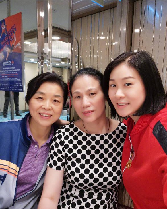 中国女排前队员梁艳_女排梁艳的老公张振兴_梁艳排球生涯