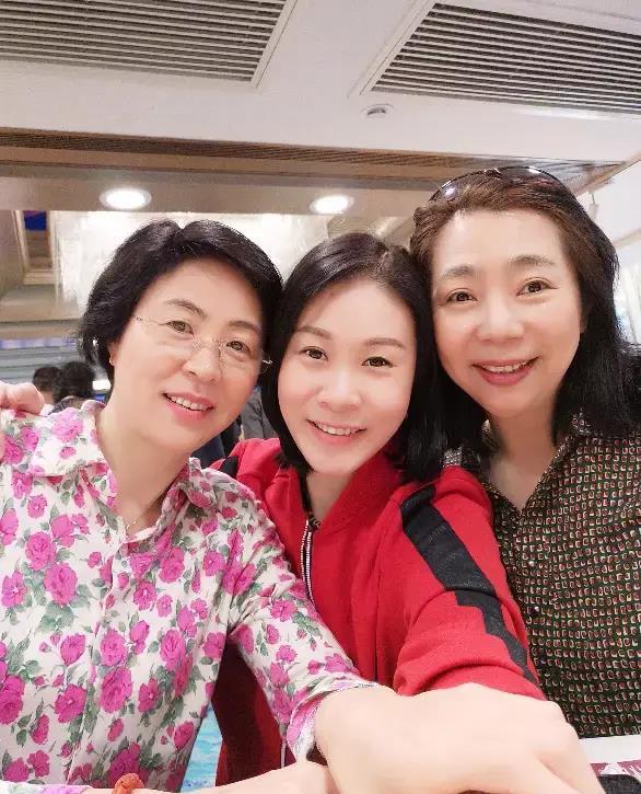 梁艳排球生涯_女排梁艳的老公张振兴_中国女排前队员梁艳