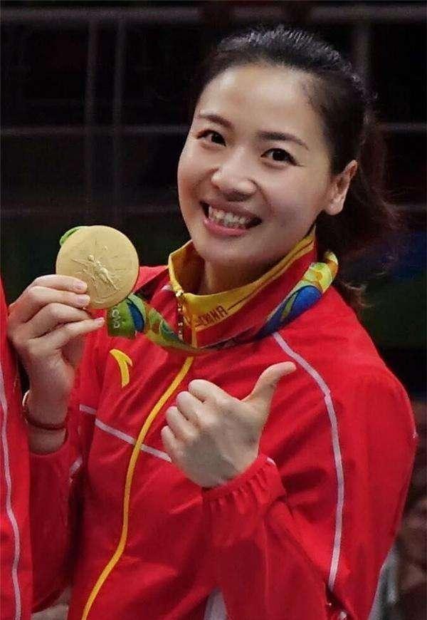 梁艳排球生涯_女排梁艳的老公张振兴_中国女排前队员梁艳