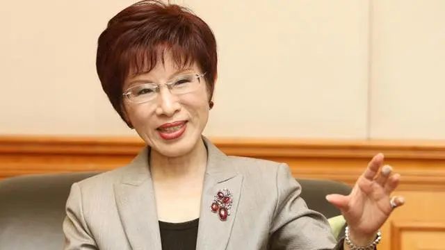 蒋经国我是台湾人也是中国人_国民党回应民进党：您哪位_国民党主席江启臣