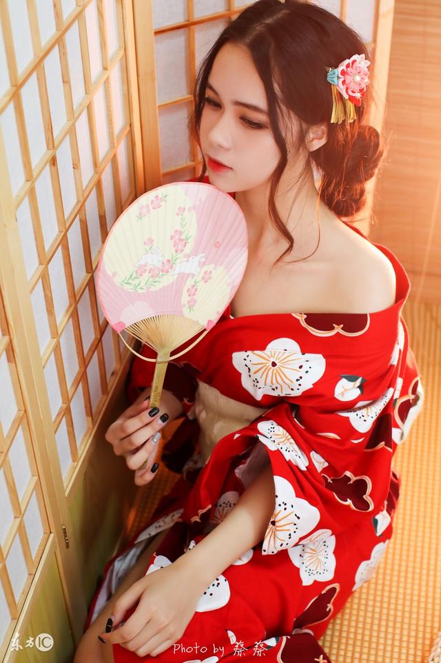 小说：塔防：开局百倍攻速，防御塔普攻还能加攻击，谁与争锋？