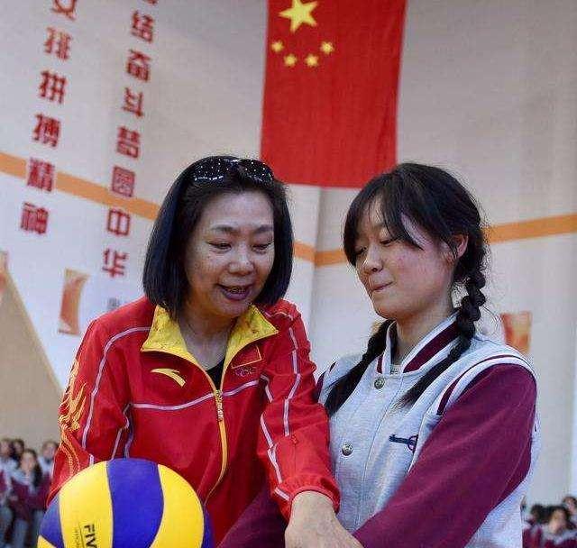 梁艳 中国女排历史成就 高水平运动员_女排梁艳的女儿_中国女排唯一五冠王 梁艳 退役后发展