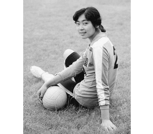 梁艳 早年经历_梁艳 排球生涯_女排梁艳的女儿