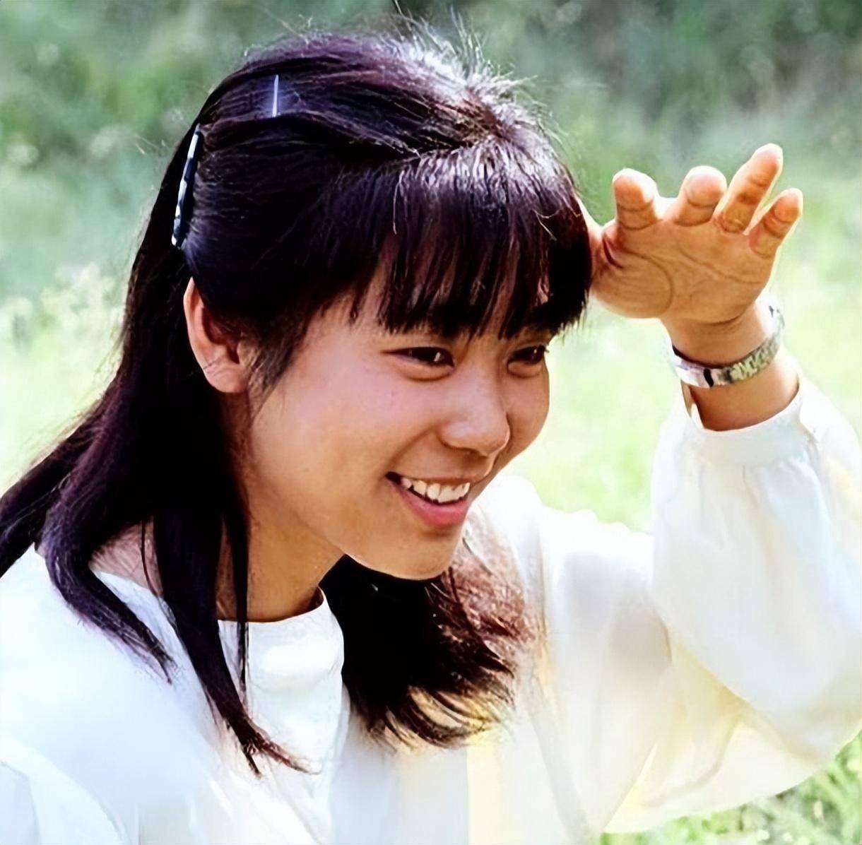 梁艳 中国女排五连冠 退役后生活_女排梁艳的女儿