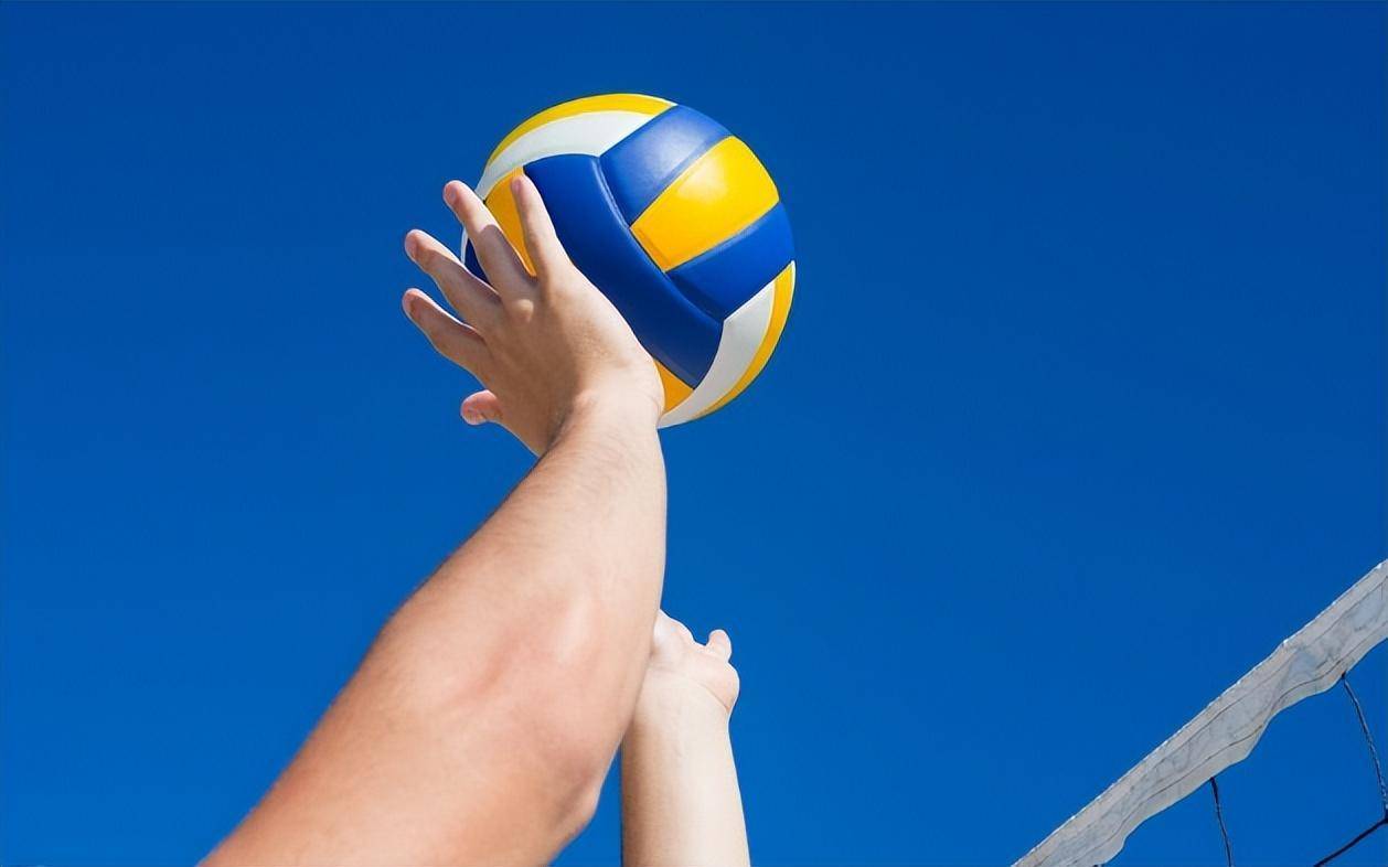 女排梁艳的女儿_梁艳 中国女排五连冠 退役后生活