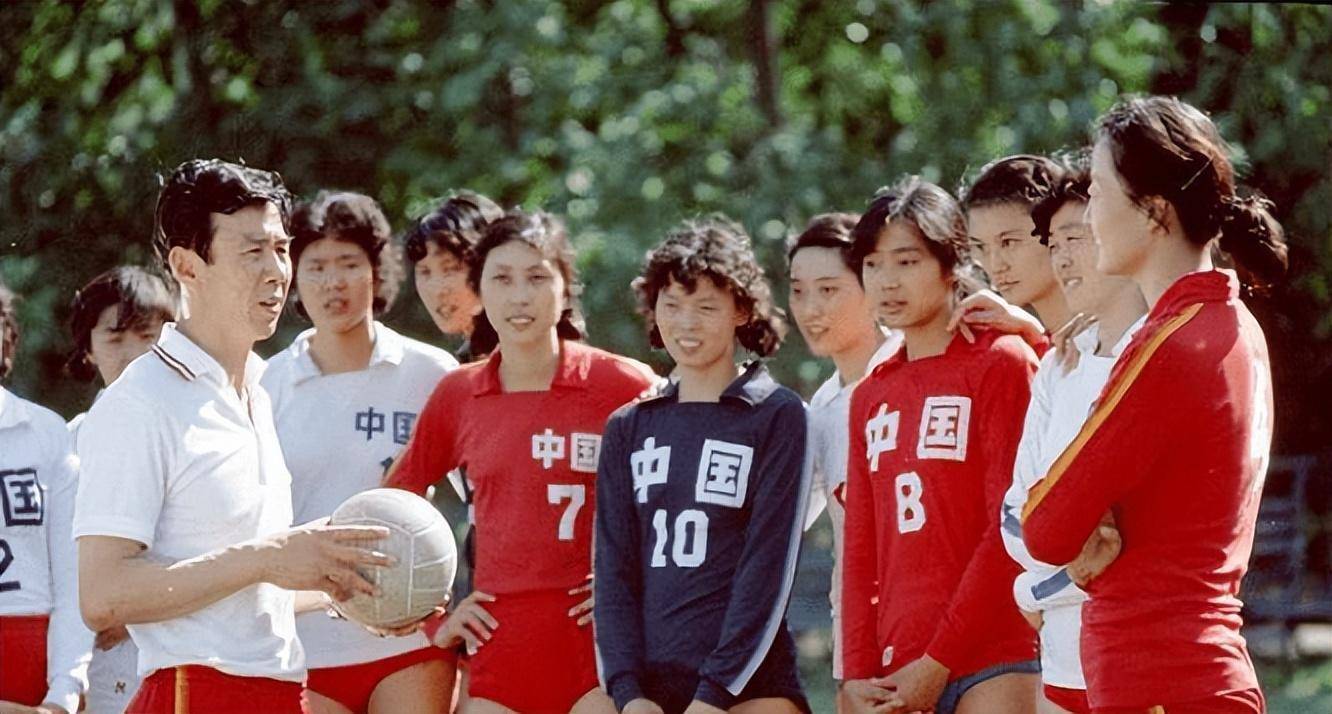 女排梁艳的女儿_梁艳 中国女排五连冠 退役后生活