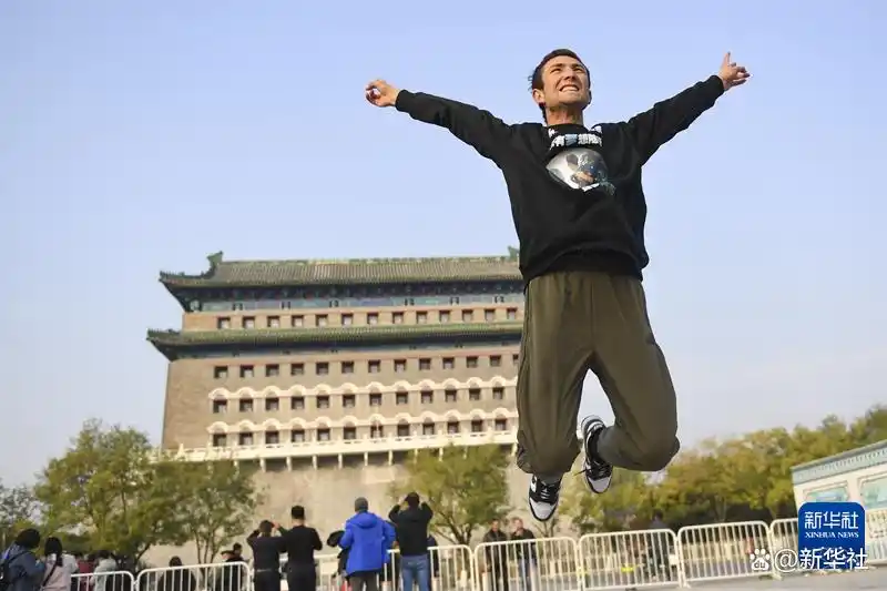 新疆阿布，徒步上北京