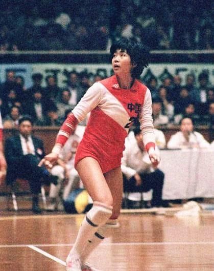梁艳运动员生涯_女排梁艳的女儿_中国女排五连冠梁艳