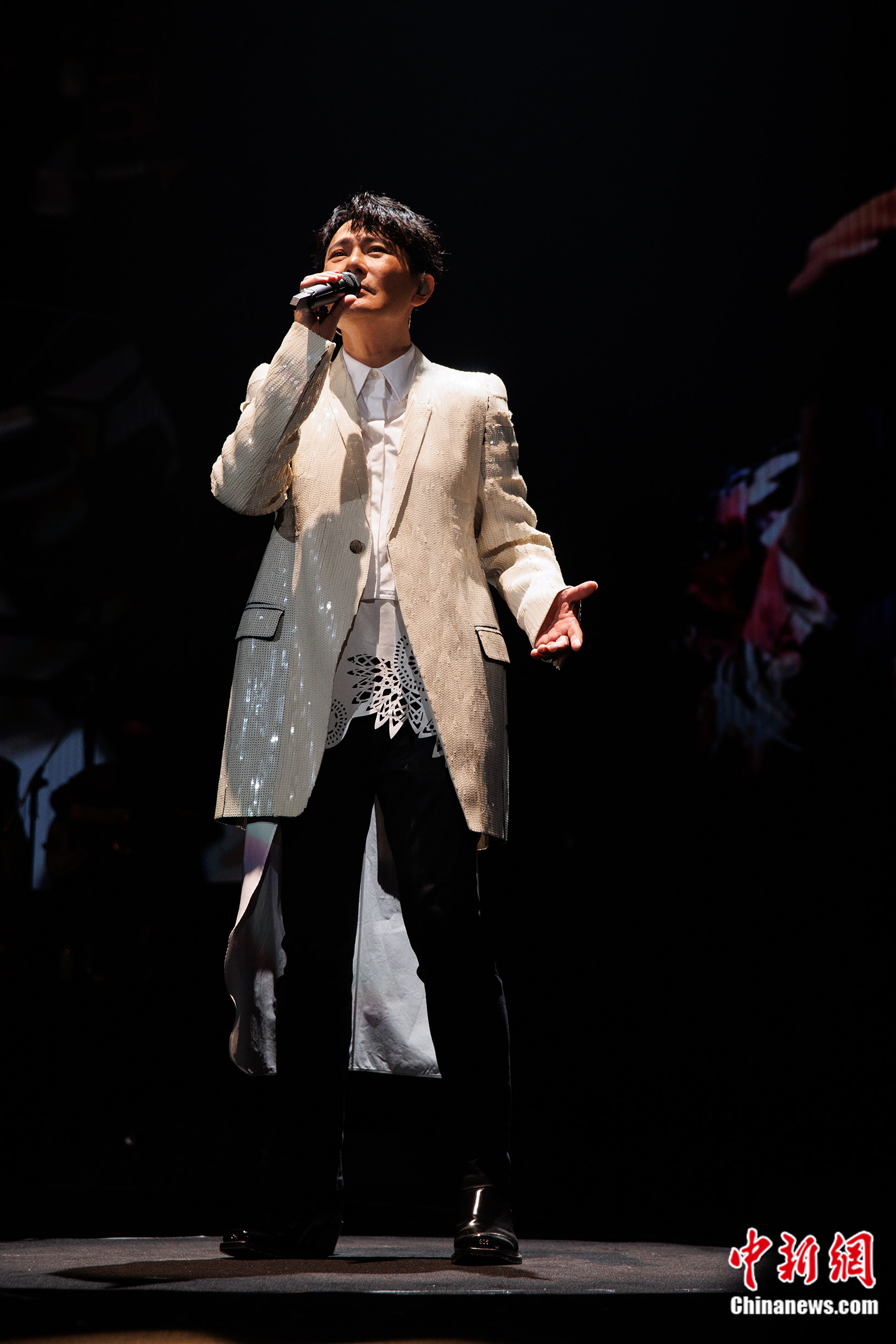 张信哲声生不息宝岛季_张信哲回忆台湾流行音乐_张信哲爱国