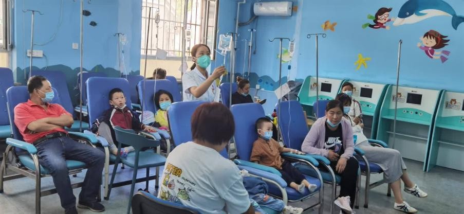 兜兜送锦旗感谢沈阳市铁西区妇婴医院_沈阳市妇婴医院怎么样_沈阳市铁西区妇婴医院儿科韩伟娜主任