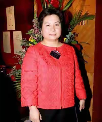 澳门赌王_何超英何超琼何超莲何超欣_何鸿燊四房太太子女