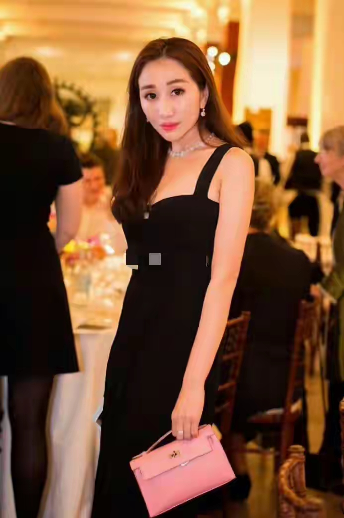 澳门赌王_何鸿燊四房太太子女_何超英何超琼何超莲何超欣