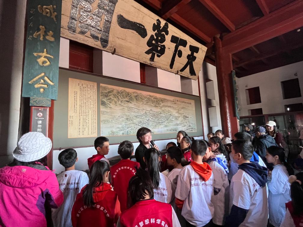 新时代中国调研行·长城篇丨课堂开在城墙边 让长城精神薪火相传