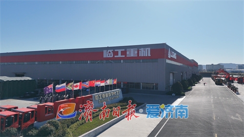 济南临工重机_百吨级矿用挖掘机_超大挖掘机工作视频