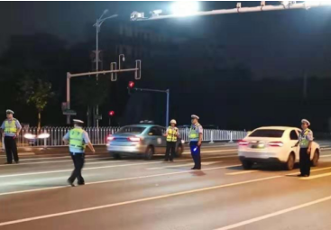 株洲交警组织开展夜间酒驾醉驾整治