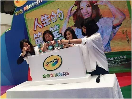 儿童涂鸦创造力培养_涂鸦填色_Crayola绘儿乐宝宝绘画体验活动