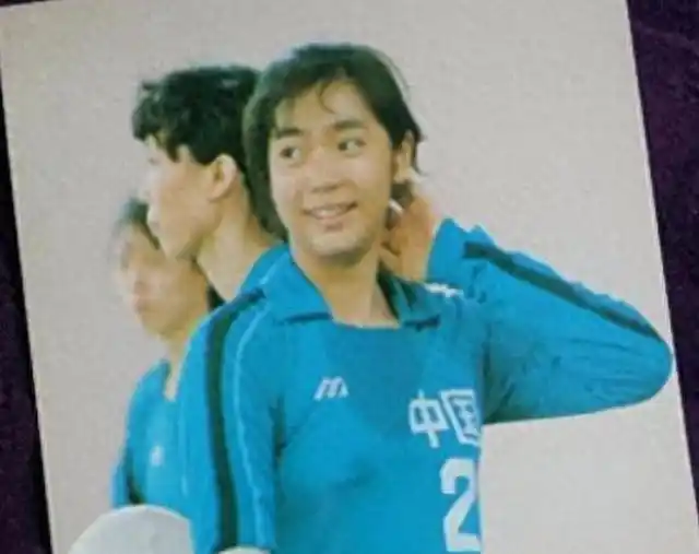 老女排梁艳_女排五连冠功臣梁艳_梁艳现在做什么工作