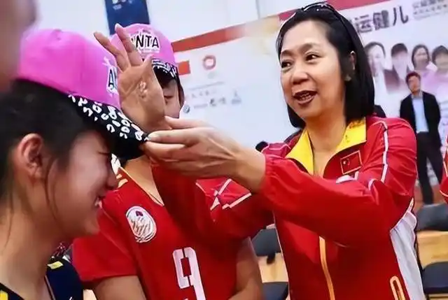 女排五连冠功臣梁艳_梁艳现在做什么工作_老女排梁艳