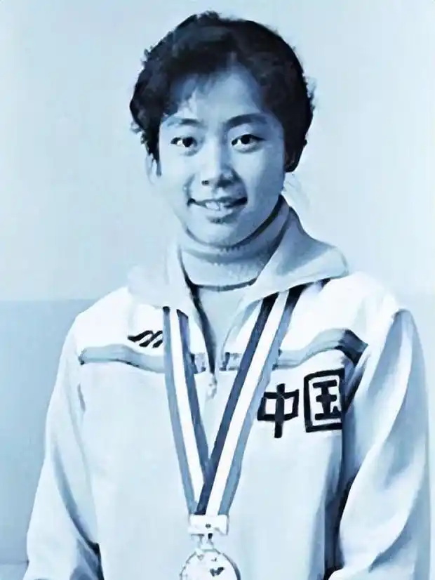 女排五连冠功臣梁艳_老女排梁艳_梁艳现在做什么工作