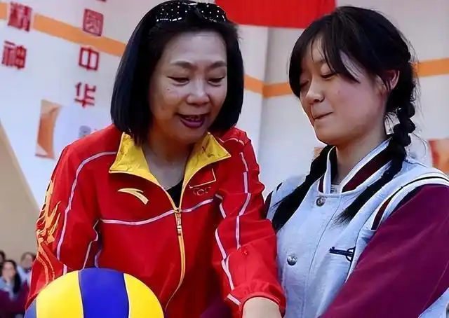 梁艳退役后生活_梁艳女排生涯_老女排梁艳