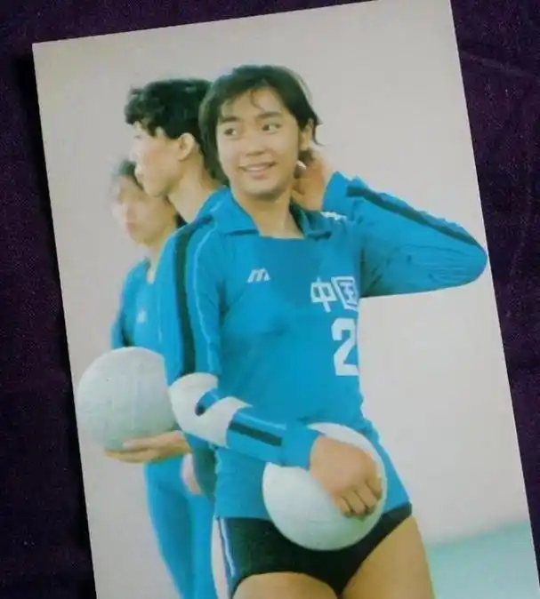 老女排梁艳_梁艳退役后生活_梁艳女排生涯