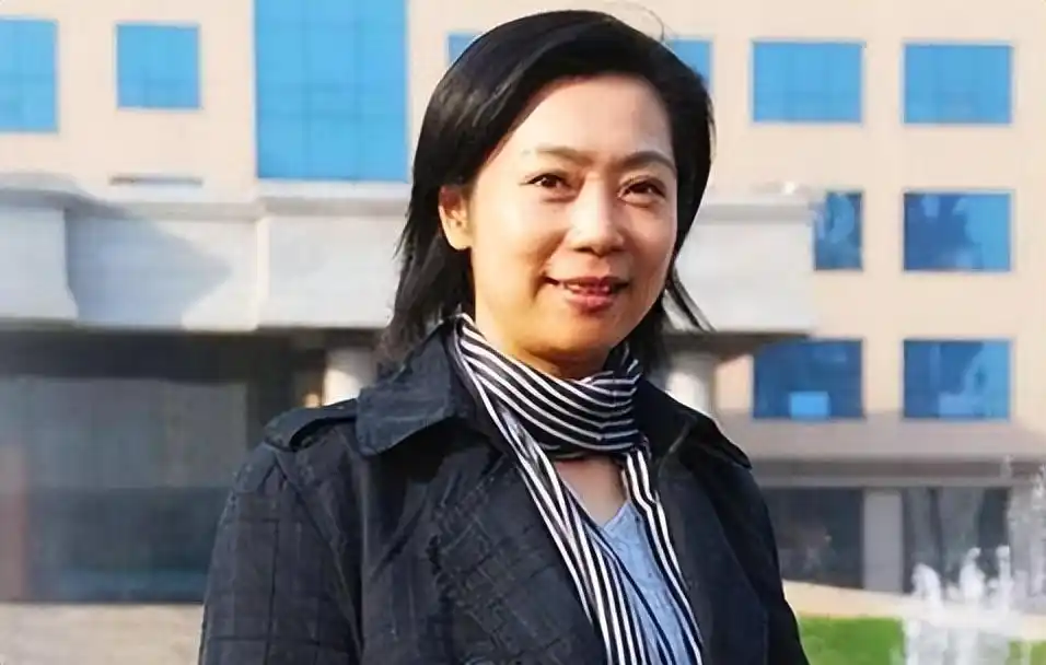 梁艳 中国女排 女企业家_老女排梁艳