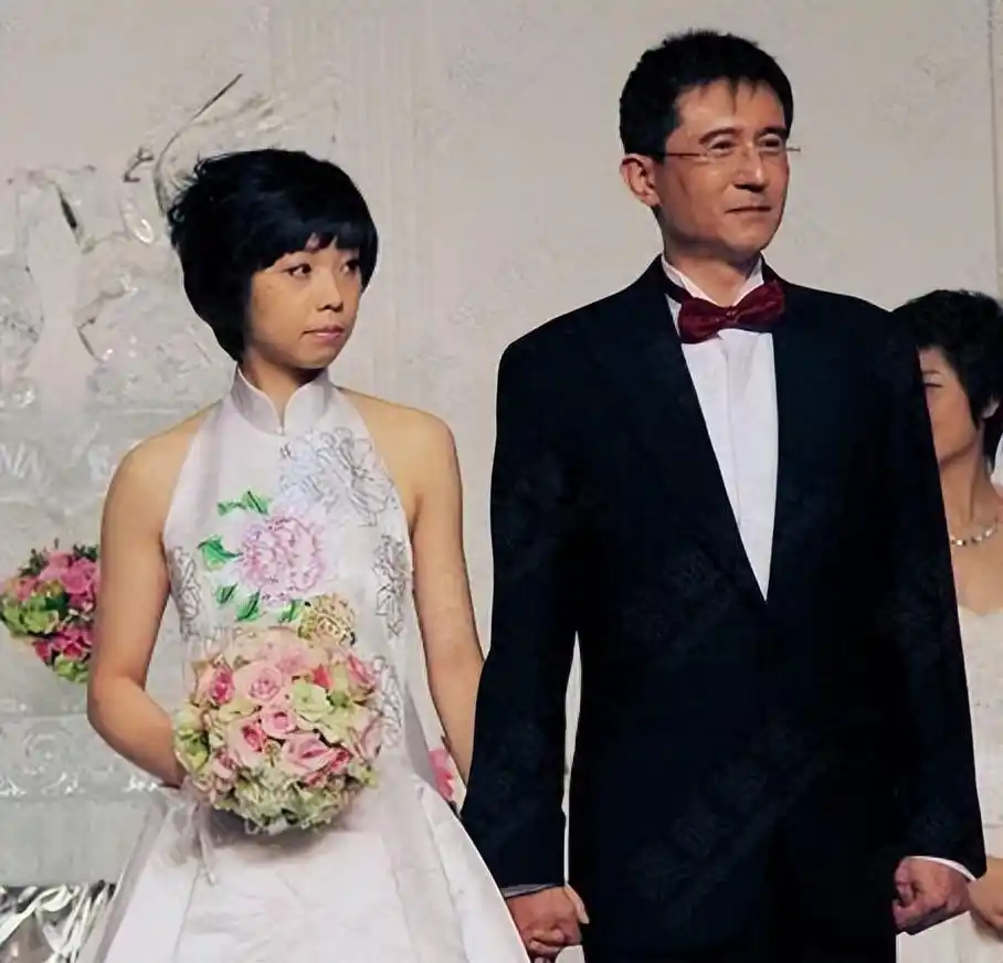 老女排梁艳_梁艳 中国女排 女企业家