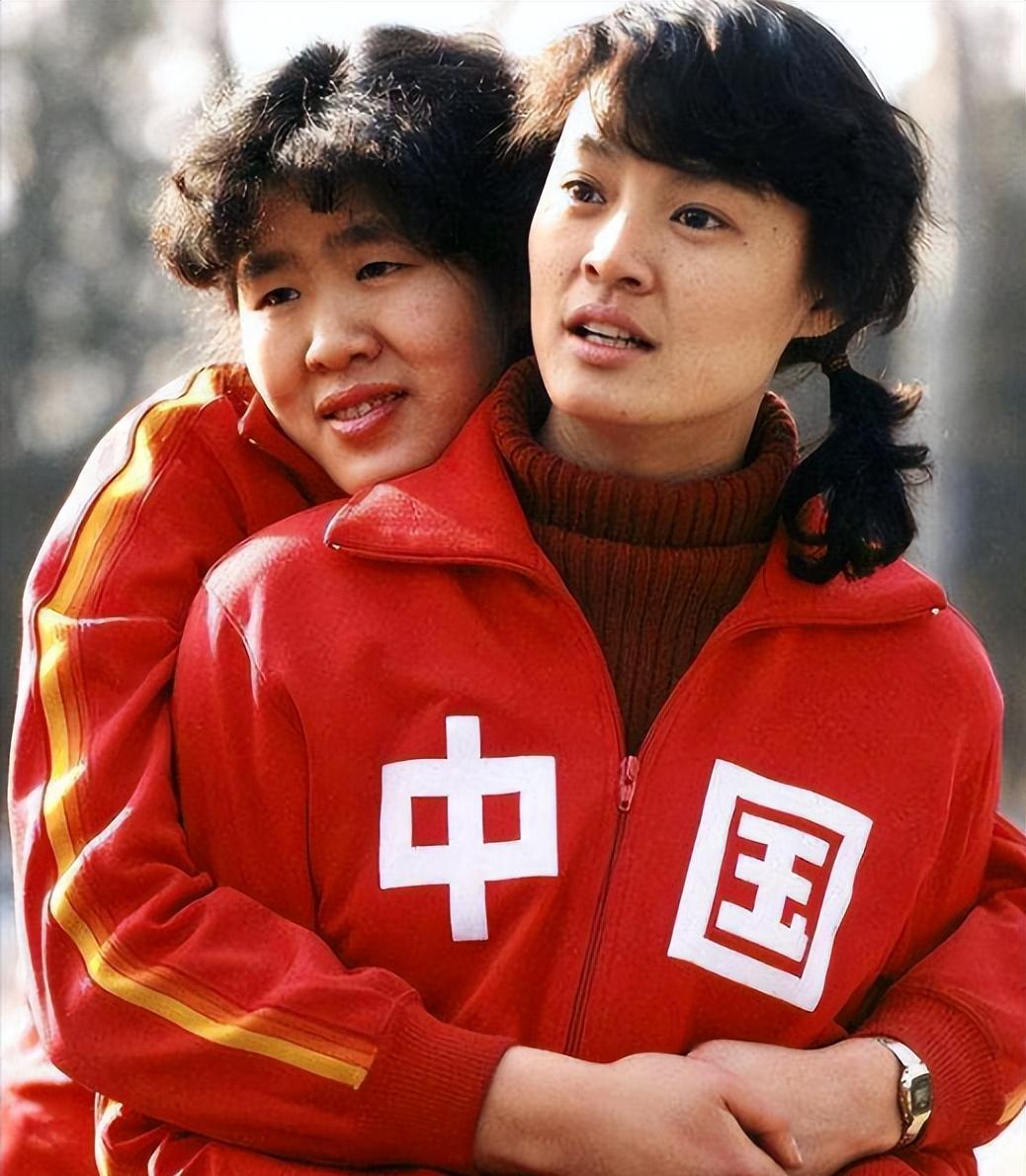 老女排梁艳_中国女排五连冠梁艳 退役后生活经历 传奇女排队员梁艳商业成就