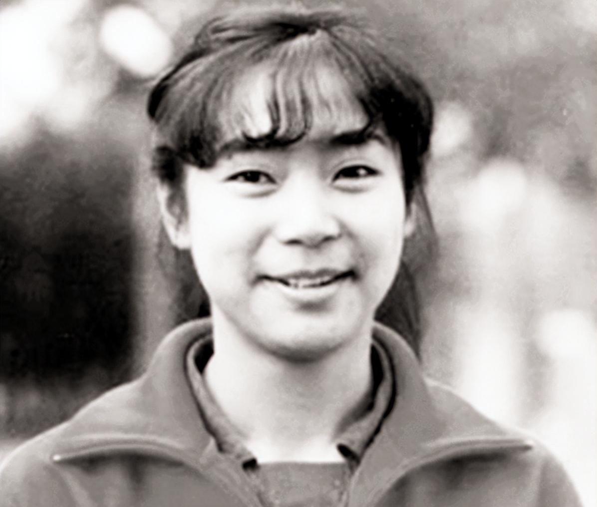 老女排梁艳_中国女排五连冠梁艳 退役后生活经历 传奇女排队员梁艳商业成就