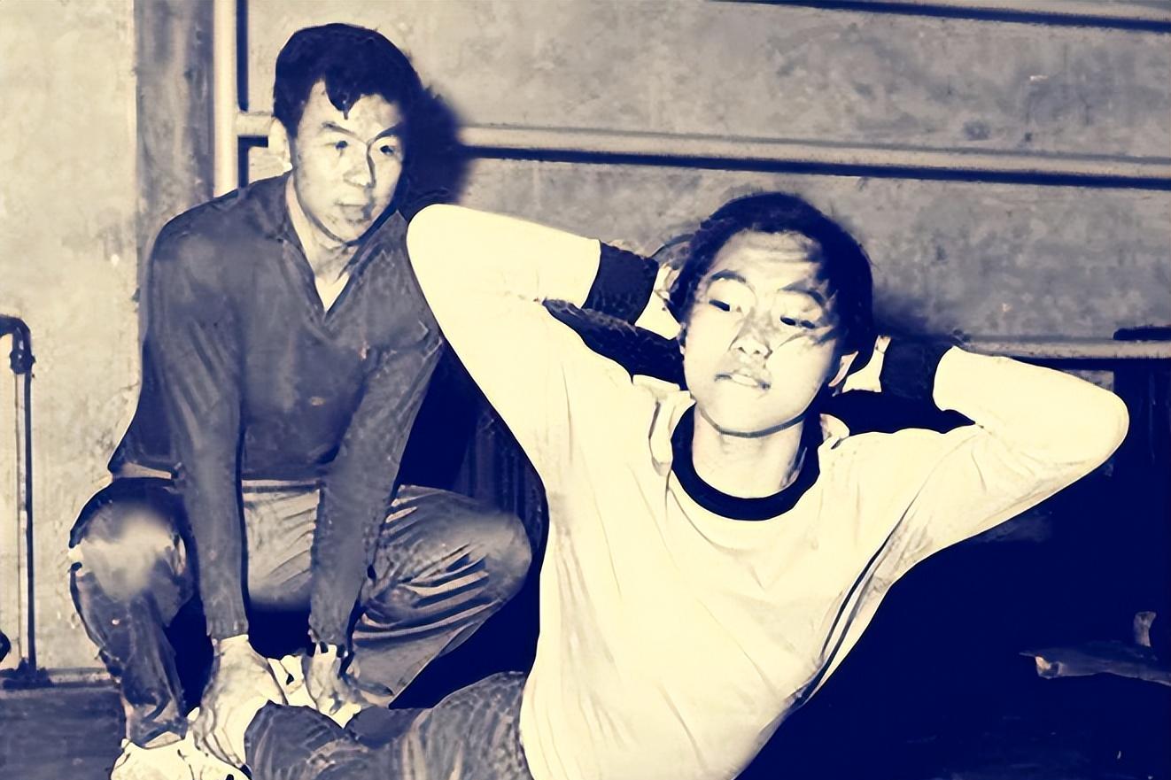 老女排梁艳_中国女排五连冠梁艳 退役后生活经历 传奇女排队员梁艳商业成就