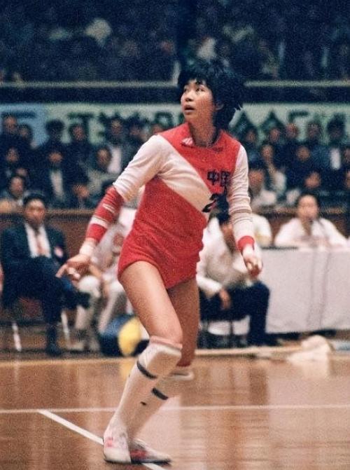 中国女排五连冠梁艳 退役后生活经历 传奇女排队员梁艳商业成就_老女排梁艳