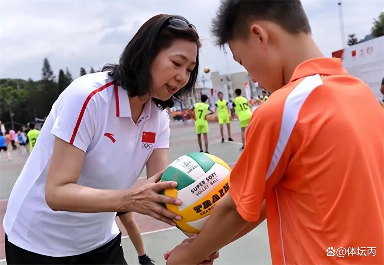 老女排梁艳_梁艳 中国女排五连冠 退役后创业