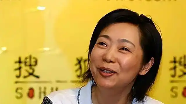 梁艳：原中国女排副攻手二号