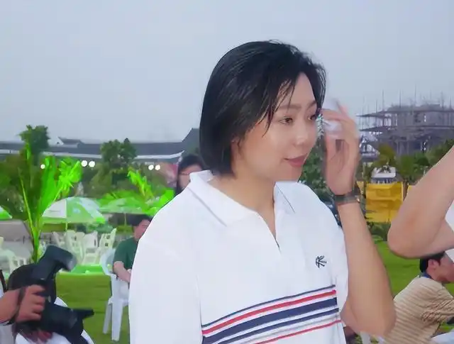 梁艳 中国女排 五连冠_老女排梁艳