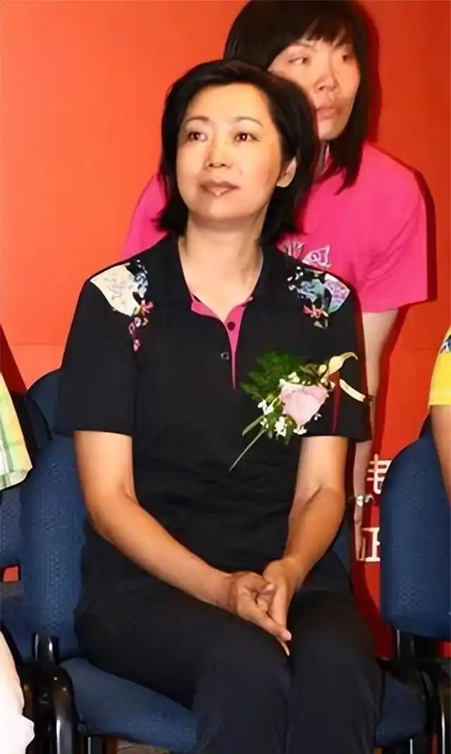 老女排梁艳_梁艳 中国女排 五连冠