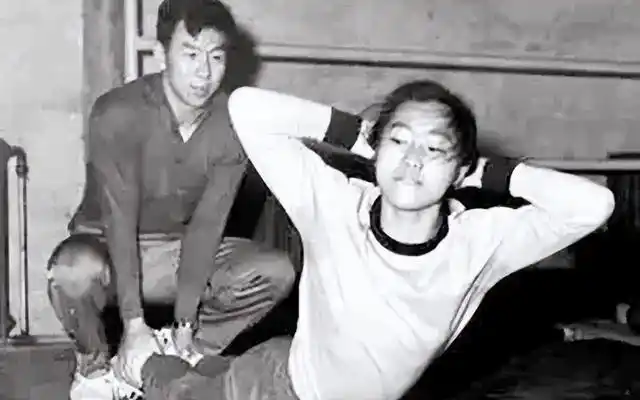 梁艳 中国女排 五连冠_老女排梁艳