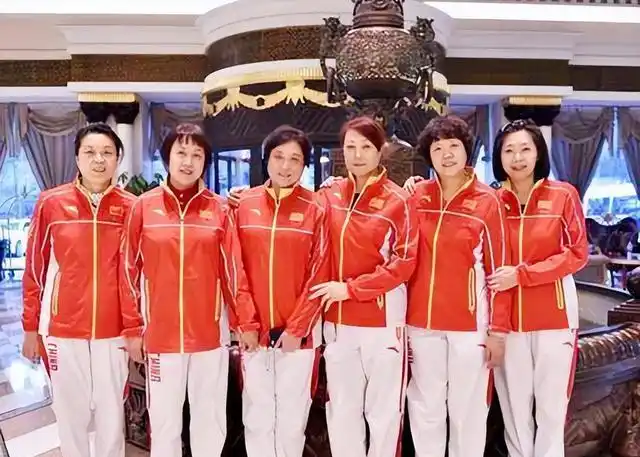 梁艳 中国女排 五连冠_老女排梁艳