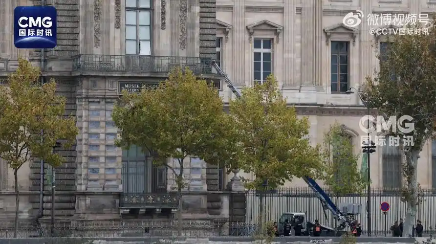 卢浮宫博物馆珠宝失窃案_法国卢浮宫珍宝盗窃事件_卢浮宫盗窃案最新画面曝光