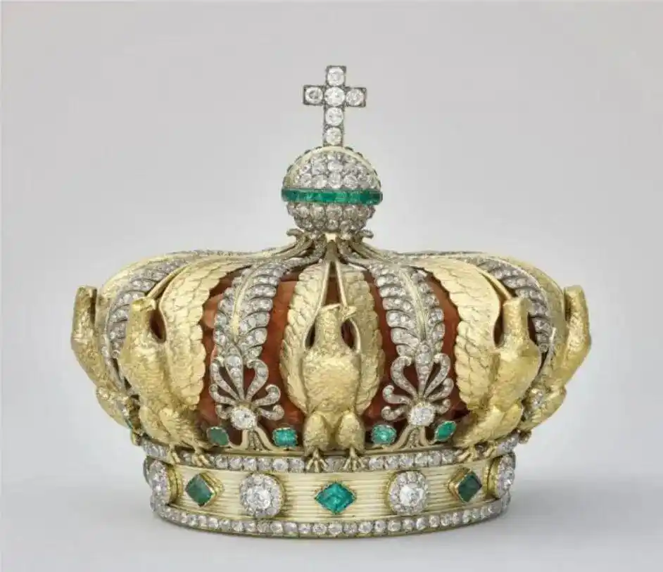 卢浮宫博物馆珠宝失窃案_卢浮宫盗窃案最新画面曝光_法国卢浮宫珍宝盗窃事件