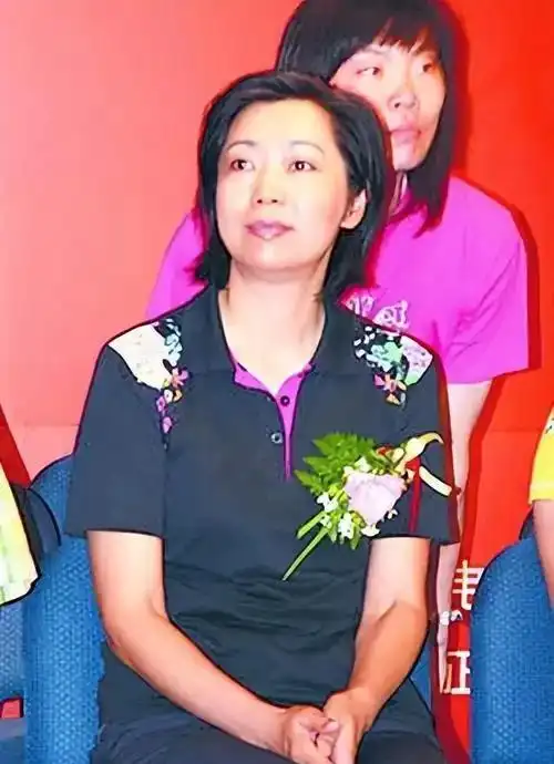 中国女排五连冠梁艳_梁艳的排球生涯与人生选择_老女排梁艳