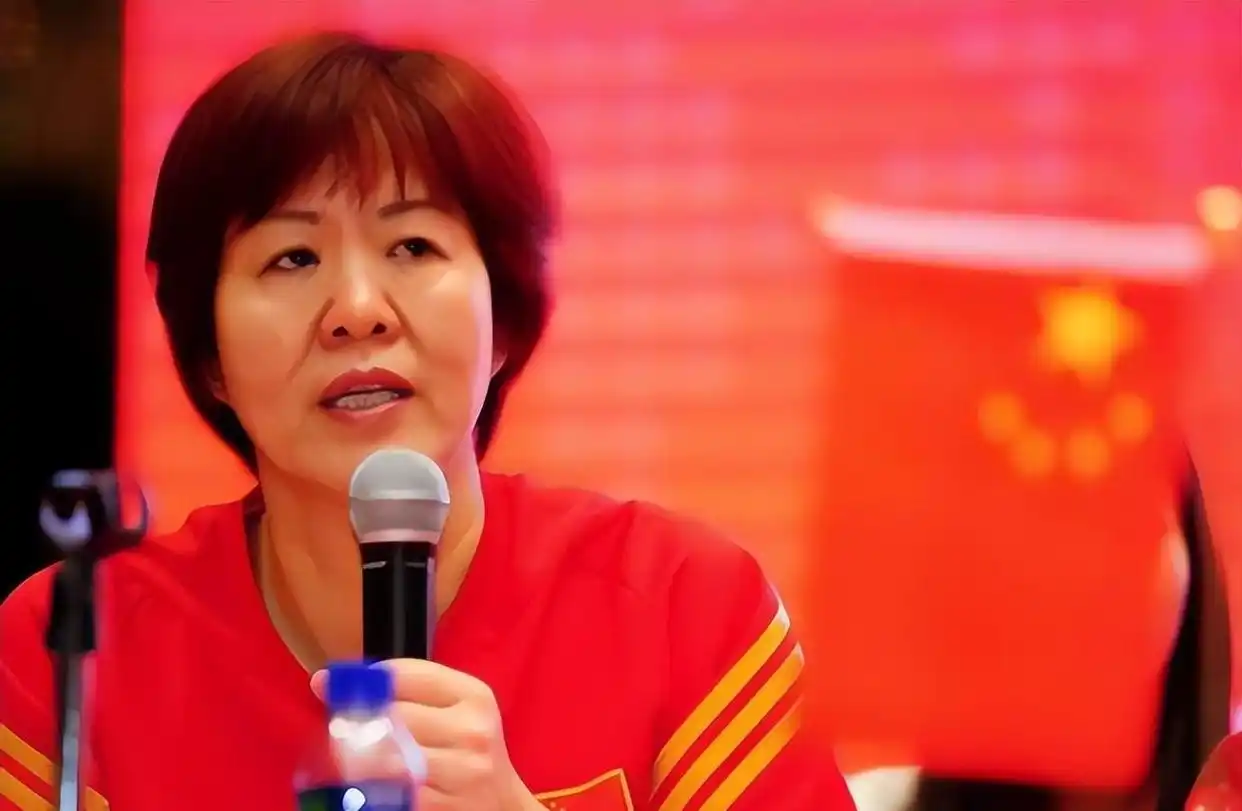 老女排梁艳_中国女排五连冠梁艳_梁艳的排球生涯与人生选择
