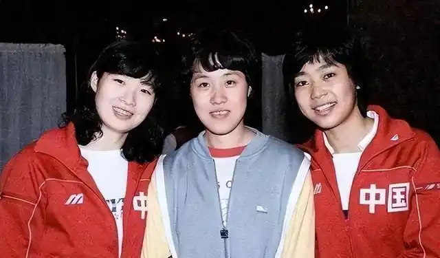 老女排梁艳_梁艳退役后生活_梁艳中国人民大学摄影专业