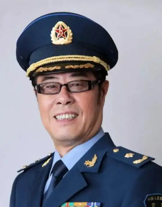 梁艳退役后生活_老女排梁艳_梁艳中国人民大学摄影专业