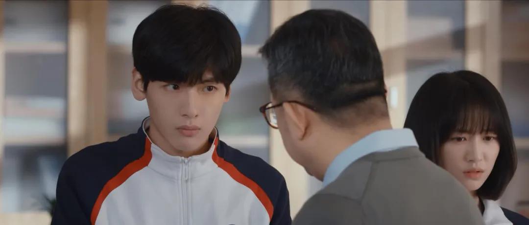 2025新闻大事件盘点_国产剧市场雷声大雨点小现象_2025上半年口碑最好的十佳国剧