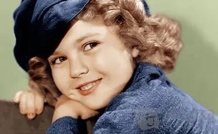 奥比岛游戏_奥比岛梦想国度手游预约破千万_童年页游IP手游化转型分析