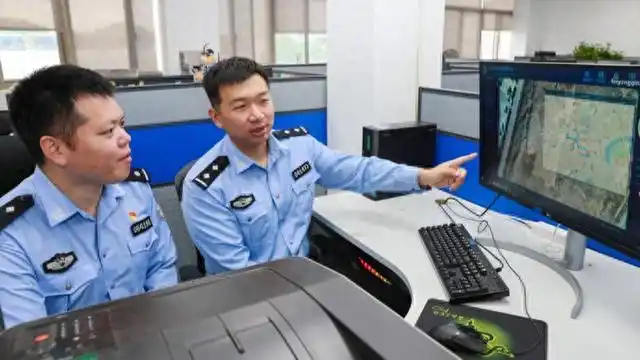 上海警方破获全市首起职业提供破解无人机程序服务案件