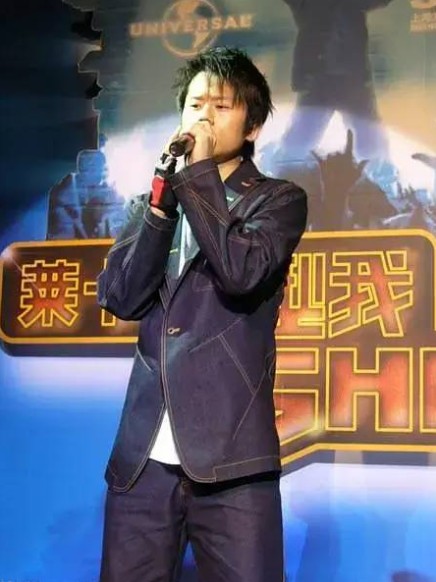 张杰 31届世界大学生夏季运动会形象大使_张杰 成名之路经历_张杰是哪一届的快男