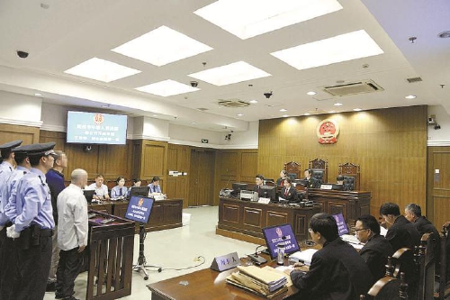 名作家头衔背后深藏的罪恶——23年前浙江湖州织里晟舍特大抢劫杀人案纪实