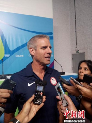 美国女排传奇主帅基拉里。记者 卢岩 摄